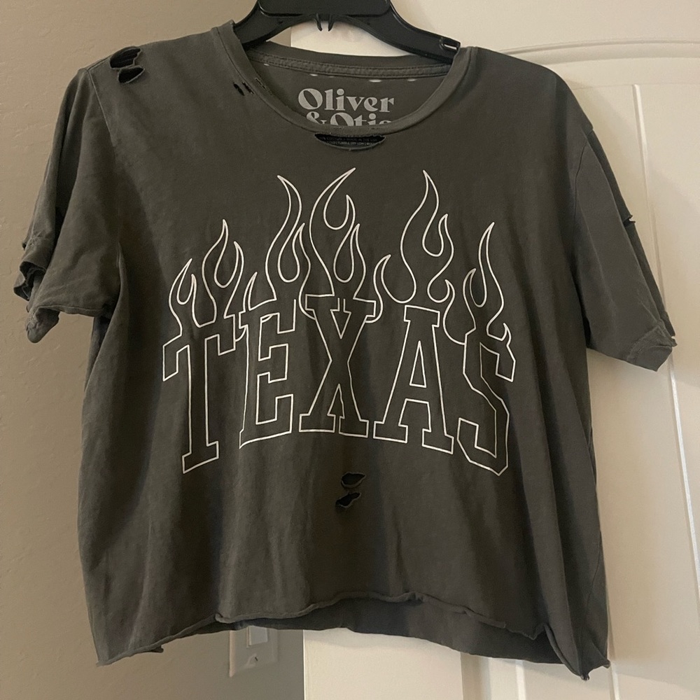Custom crop tee